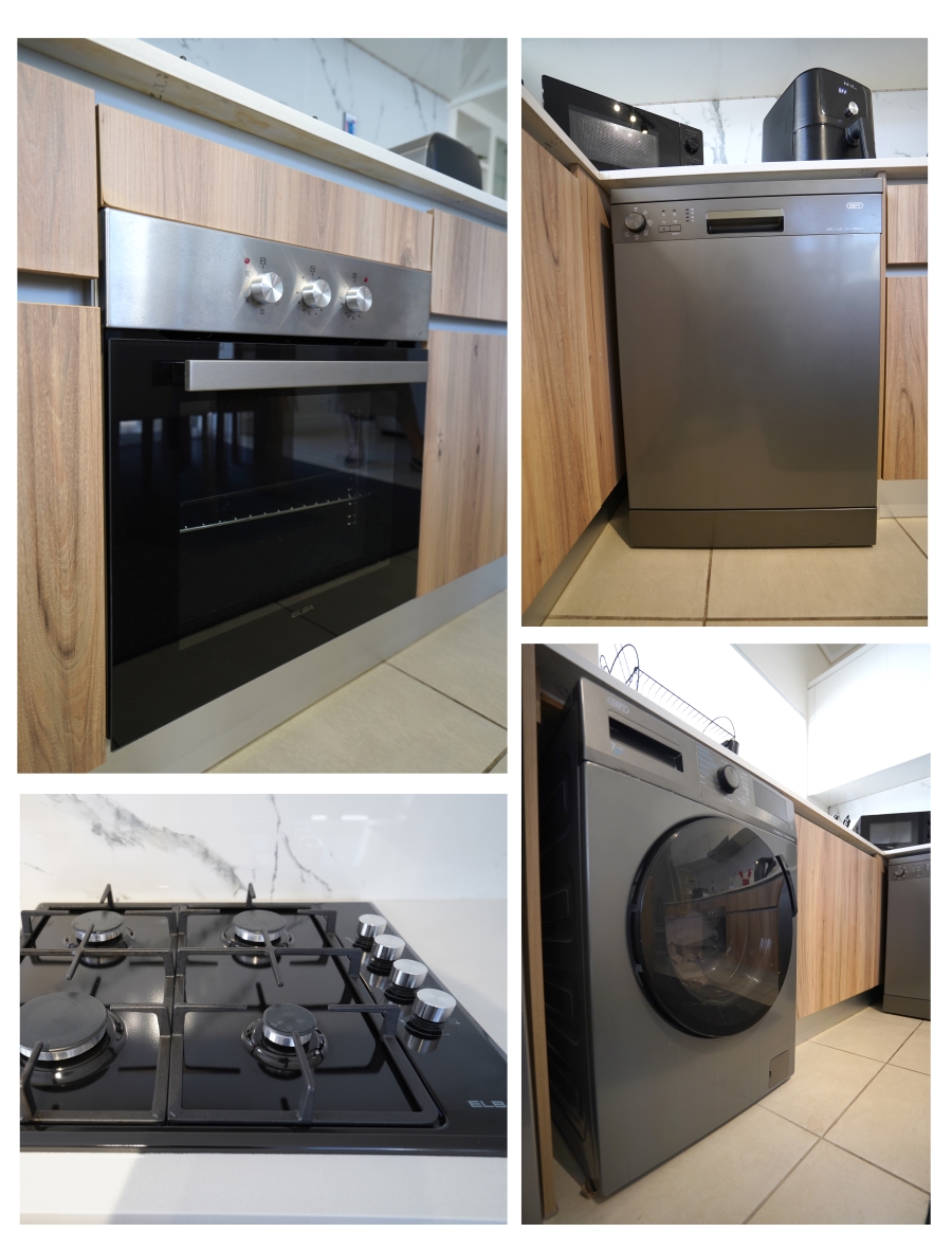 3 Bedroom Property for Sale in Sandown Western Cape